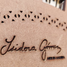 Cargar imagen en el visor de la galería, Reloj Esperanza Pumalal